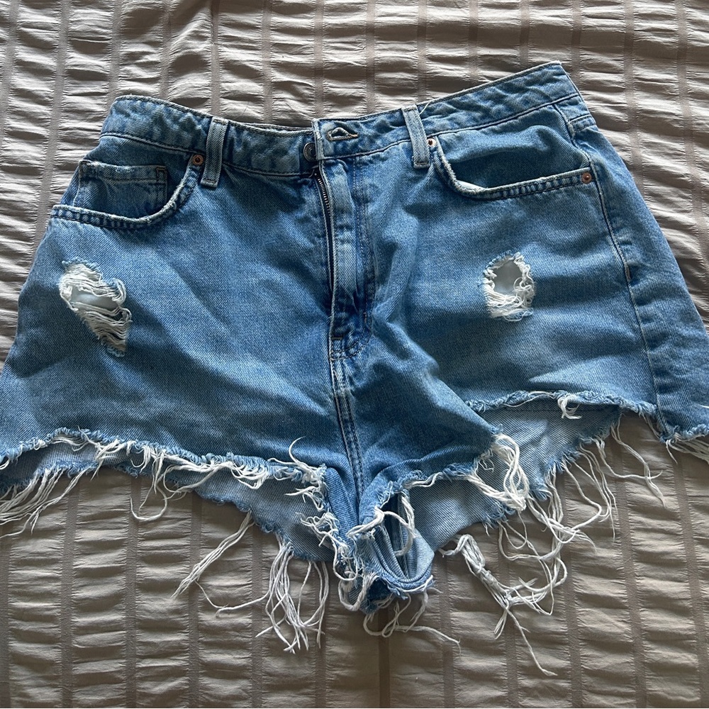 Forever 21 Blue Ripped Jean Shorts Size 30